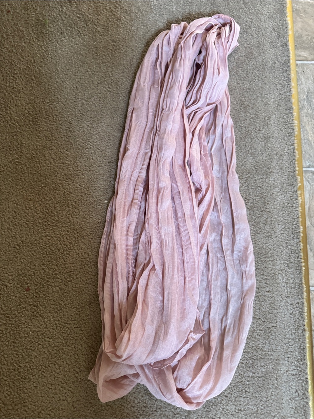 Light pink or mauve table runner Accessory